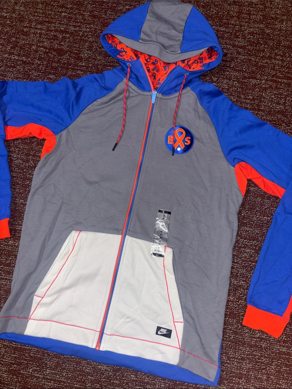 NWT Nike Doernbecher freestyle Brayden sparkman blue multicolor hoodie medium